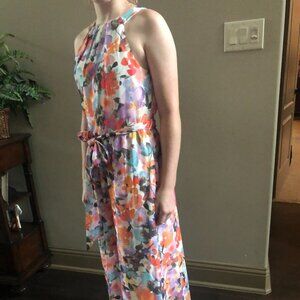 Floral Dress Size 8. NWT